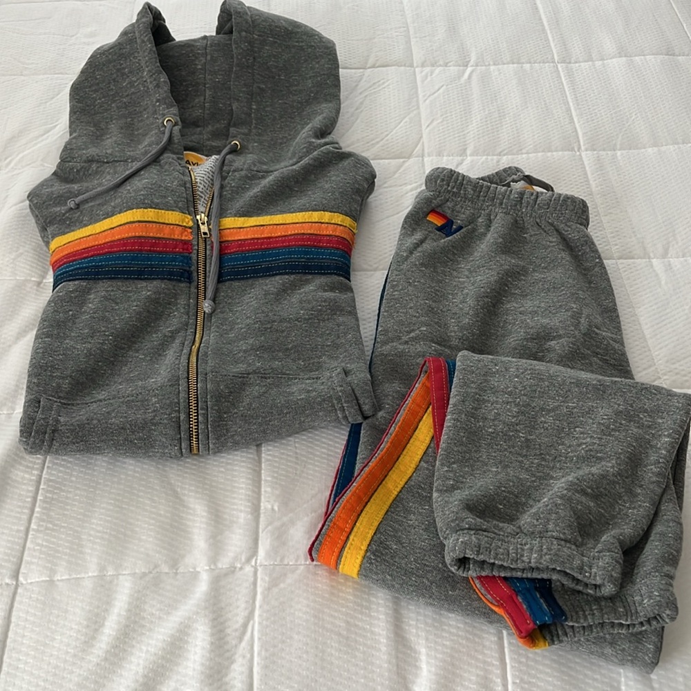 NWOT/SMALL 🌼Aviator nation 5 stripe sweatshirt & sweatpants 🌼